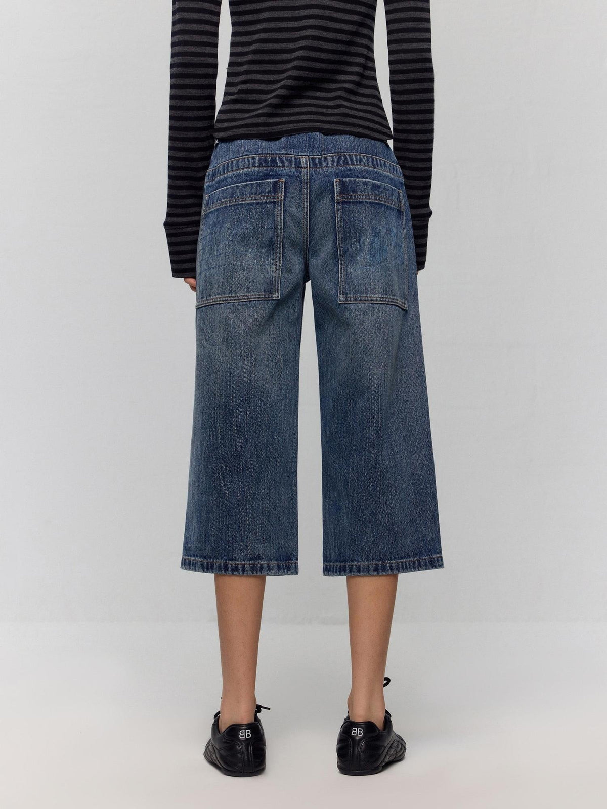 Washed Blue Denim Low Waist Relaxed Fit Casual Zipper Fly Wide-Leg Jeans