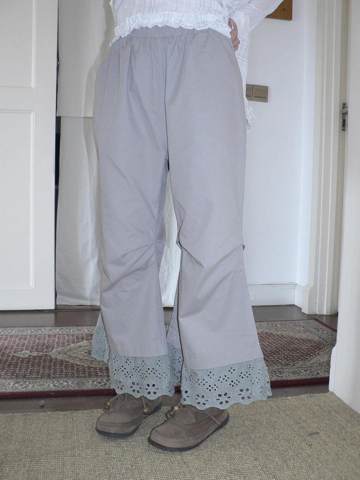 Vintage Japanese Patchwork Cutout Lace Pleated Women's Cropped Flare Pants