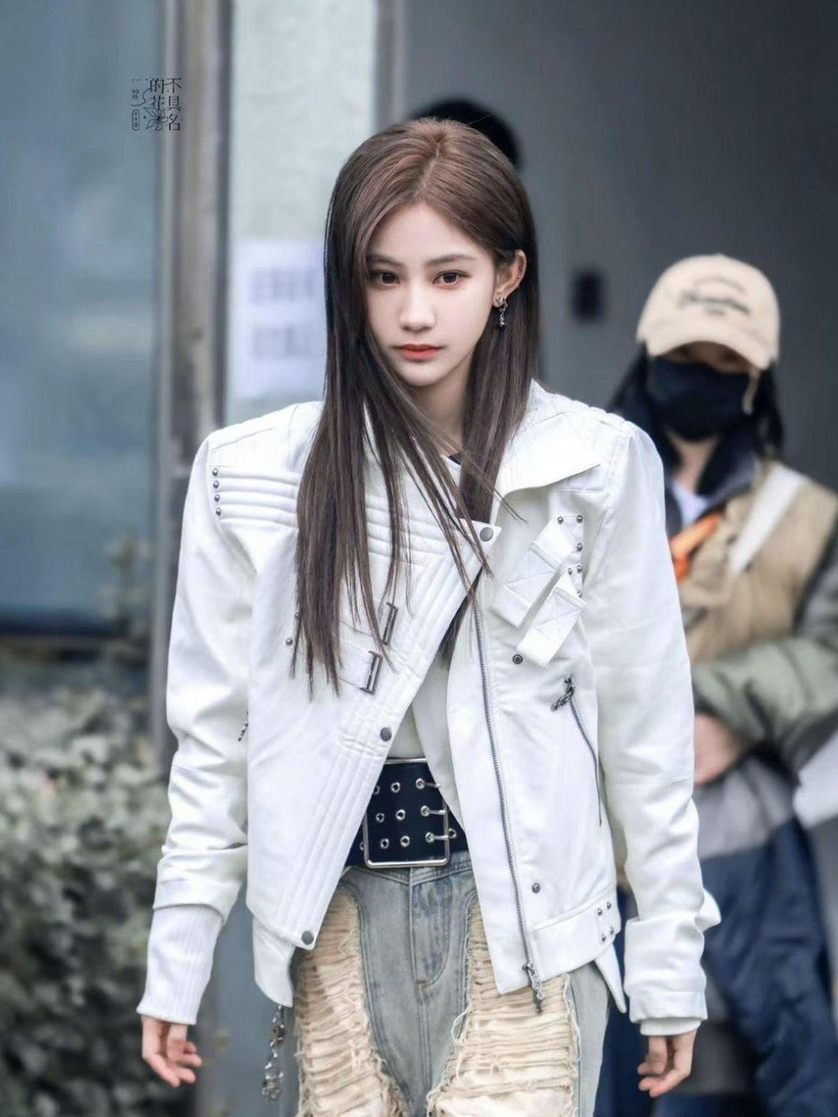 Windproof Pu Cropped Zip Long Sleeve Silver Moon White Leather Jackets