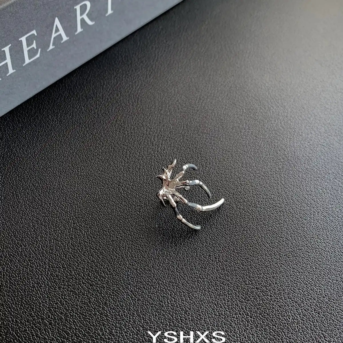Gothic Silver Spider Ear Claw
