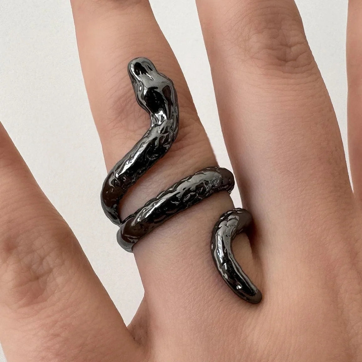 Serpent Coil Ring