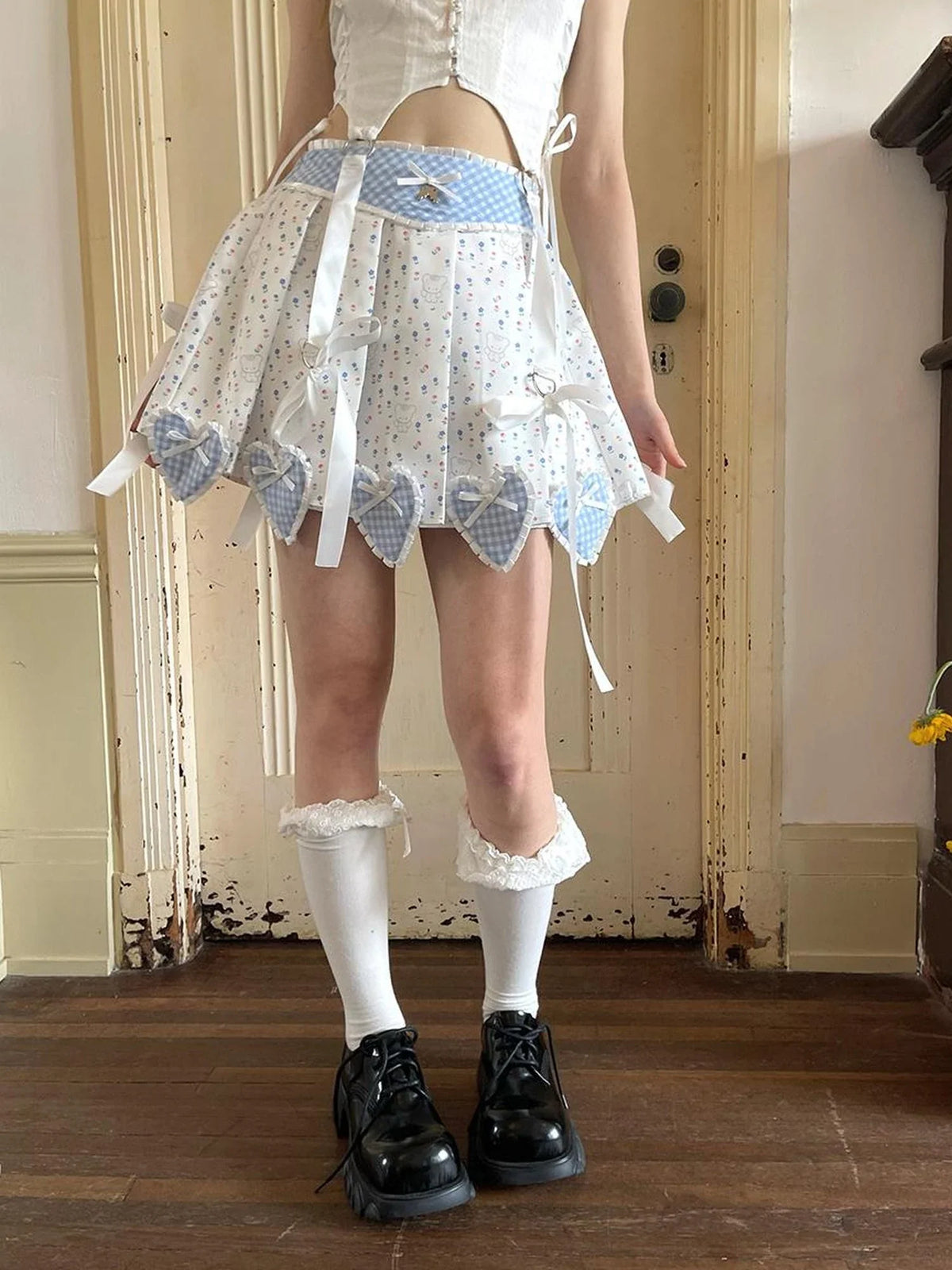 Floral Lace Pleated Mini Skirt With Angel Tears Print