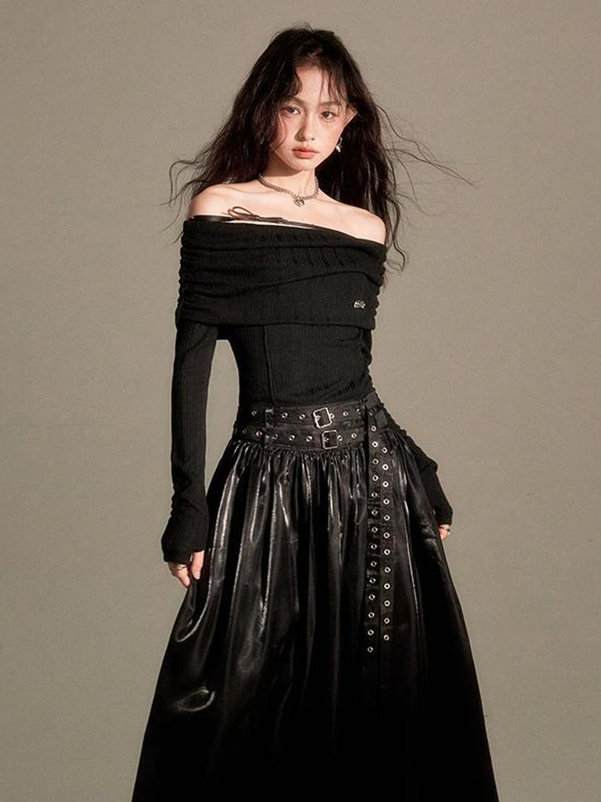 Elegant Off Shoulder Bow Dress With Metallic Belt