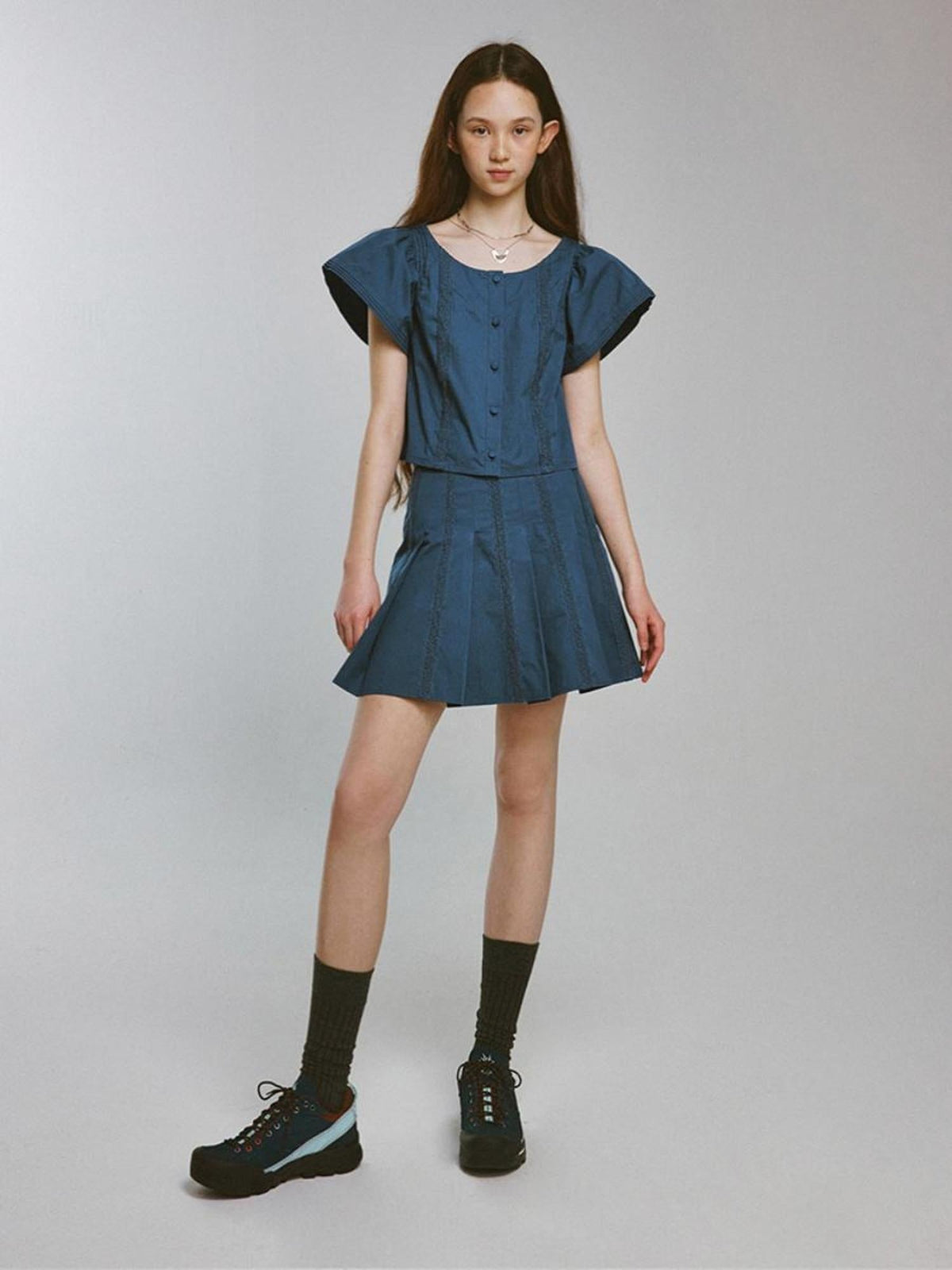 V-Neck T-Shirt Long-Sleeve Tiered Flutter Sleeve Lace Trim Playful Prussian Set