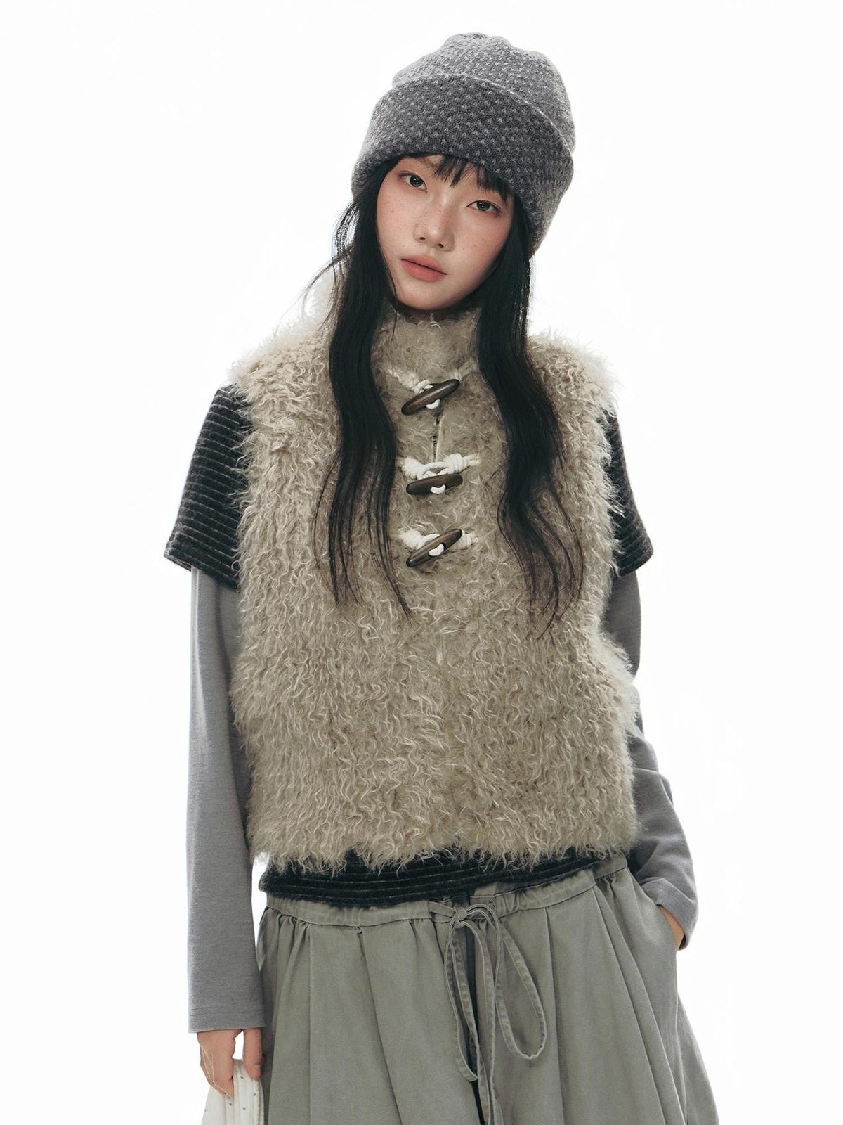 Faux Fur Horn Button Stand Collar Short Women's Polyester Vests