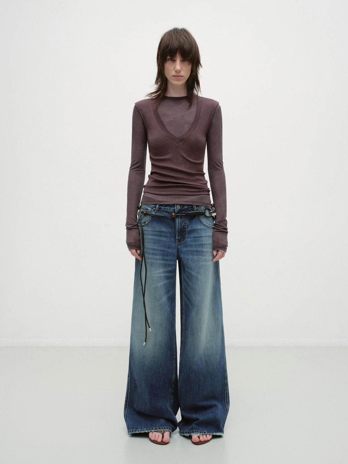 Durable Distressed Cotton Loose Fit Natural Waist Women Zip Fly Straight Jeans